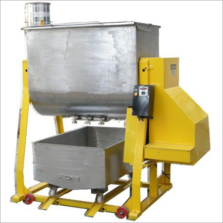 Spices Oil Mixing Machine