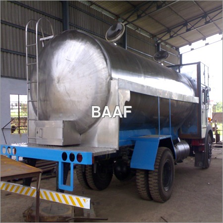 Heavy Dairy Plant Equipment - Aluminum Silver | High Efficiency Easy Usage Long Life No Automation Tailored for Dairy Processing