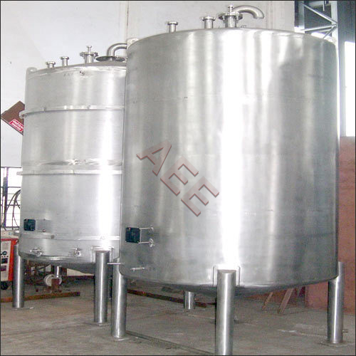 LIQUID STORAGE TANKS