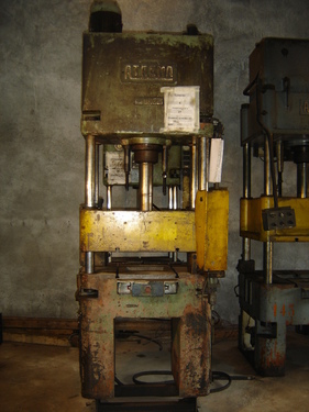 Trimming Press T 15 Atrema  