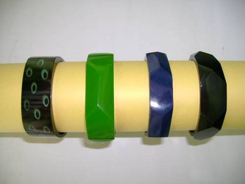 Resin Bangle - Resin, 60-70 mm Diameter, Green | Lightweight, Durable, Glossy Finish, Stylish Wrist Accessory