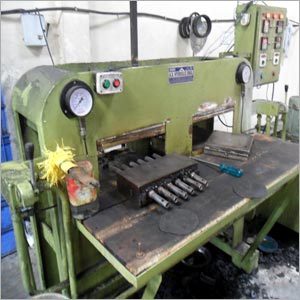 Rubber Moulding Press