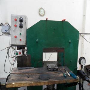 Rubber Moulding Press