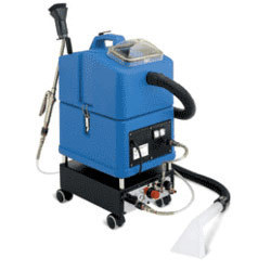 Shabrina Foam Light Spray Extractors