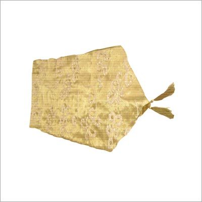 Table Runner 33x180 cm Embroidered Poly Organza