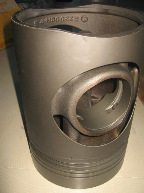 Marine Piston (R22)