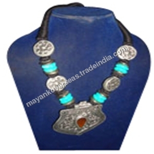 Artificial Necklaces