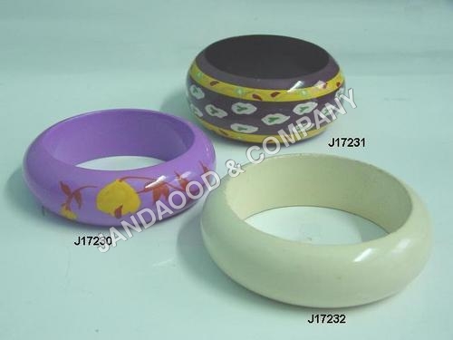 Bracelet made in Wooden