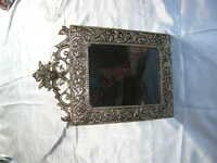 Mukut Photo Frame