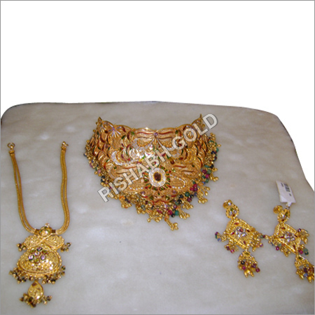 Gold Jewelry Set