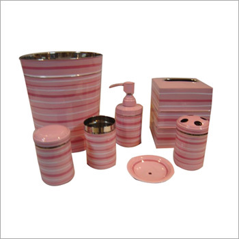 Dotted Line Bathroom Set