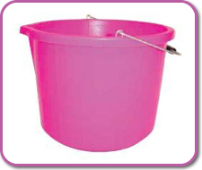Plastic bucket