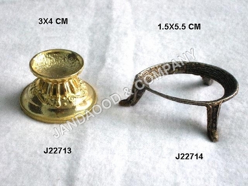 Egg stand made in brass