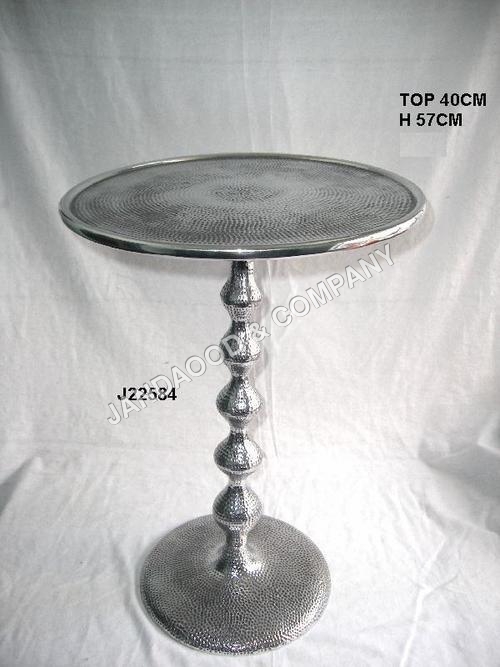 Aluminium Table with mirror polish