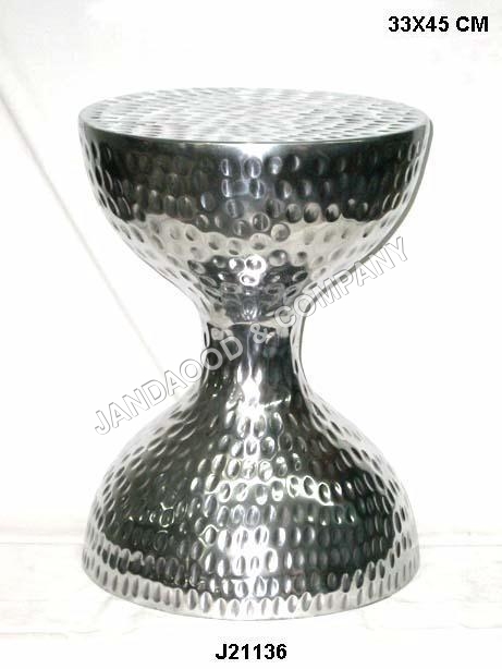 Aluminium stool with mirror polish