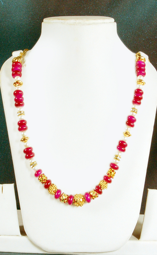 Beaded necklace