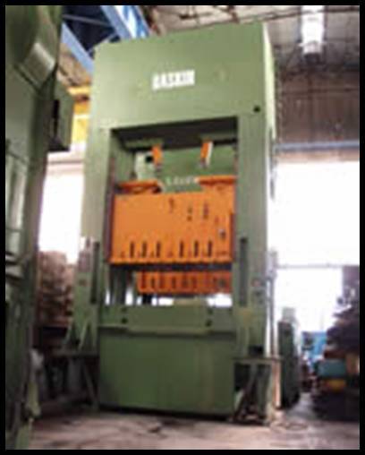 Power Press Machinery (600 ton)