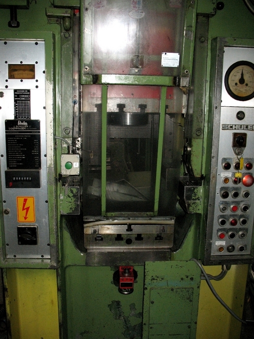 Knuckle Joint Power Press Machinery (250 ton)