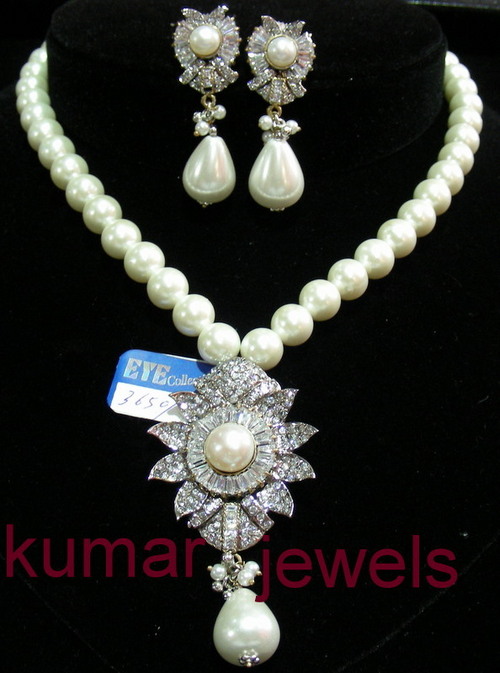 WHITE PEARL SET