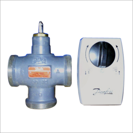3-Way Valve with Spring Return Actuator - Cast Iron 1 Inch, Flanged Connections | Three-Way Flow, Spring Return, Compact Design, Reliable Operation