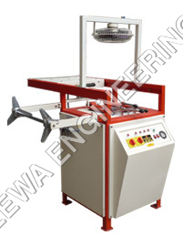 Vacuum Forming Machine