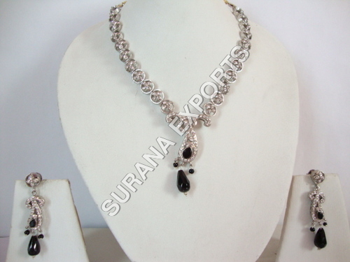 White Metal Jewelry Set