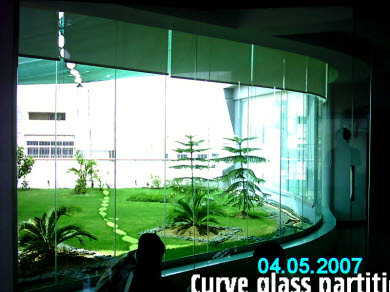 Curve Glass Partition