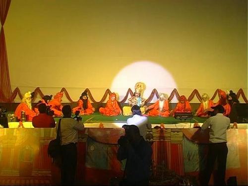 DRAMA Dresses & STAGE DECORASON