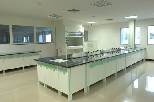 Fume Hood & Lab Furniture