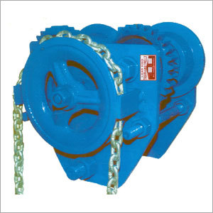 Geared Traveling Trolley