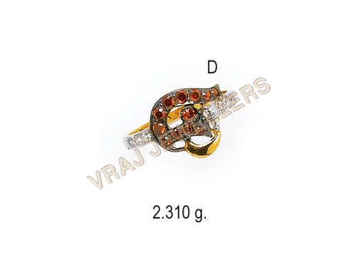 Fashionable Ladies Ring D