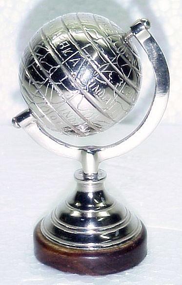 METAL GLOBE