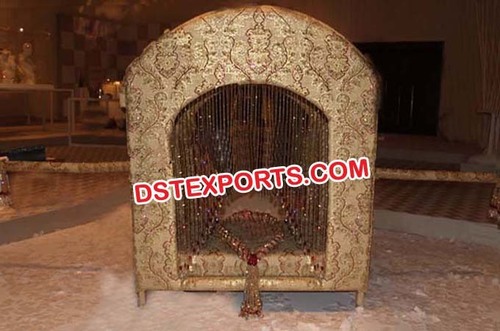 Wedding Designer Golden Doli