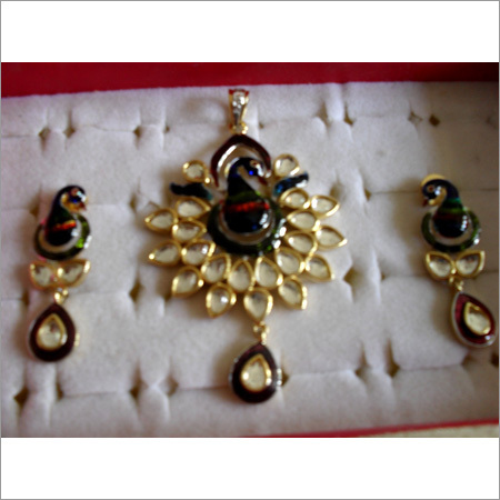  Fashionable Artificial Earrings