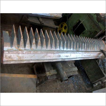 Metal Scraper - Galvanized Metal Finish | Elevated Durability, High Strength, Rust Free Nature