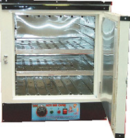 LABORATORY HOT AIR OVEN