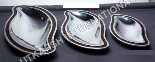 Leaf Shape Aluminum Dishes