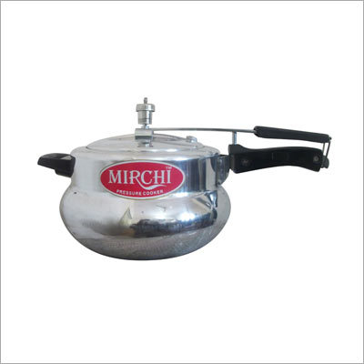 Pressure Cooker - Aluminum 5 Liters 30x25x15 cm | Fast Cooking Even Heating Safety Valve Easy Cleaning
