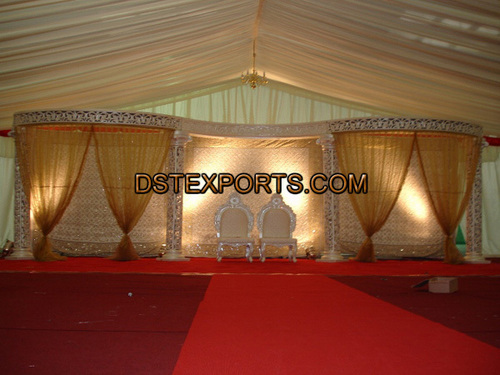Wedding Fiber Carved Stage - Fiber Material, Variable Dimensions, Gold Color | Elegant Design, Durable, Easy Assembly, Customizable, Sturdy Structure