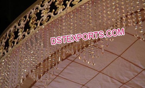 क्रिस्टल की सजावट