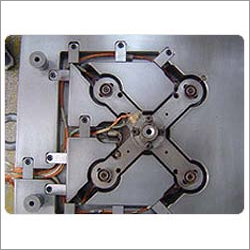 हॉट रनर मोल्ड्स