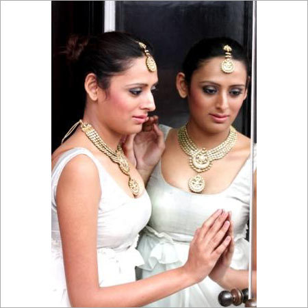 Studs Gold Diamond Jewellery