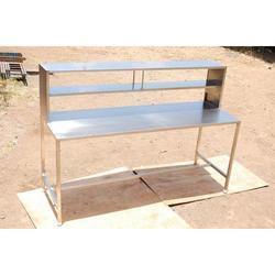 Control Table With 2 Shelves