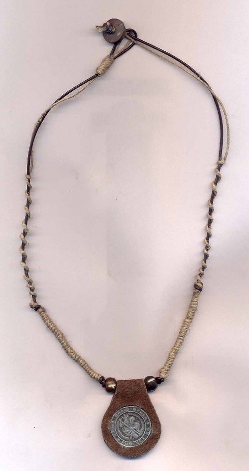 LEATHER HEMP PENDENT NECKLACE
