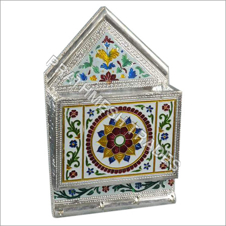 Handicraft - Silver Finish, 10-15 Inch Classical Design | Indoor Hand-Built Artistry