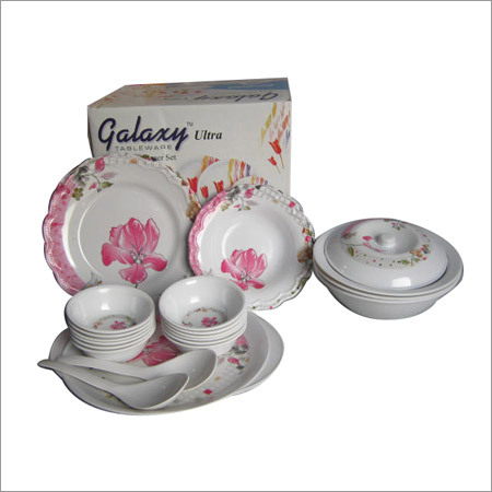 Ultra Round Tableware