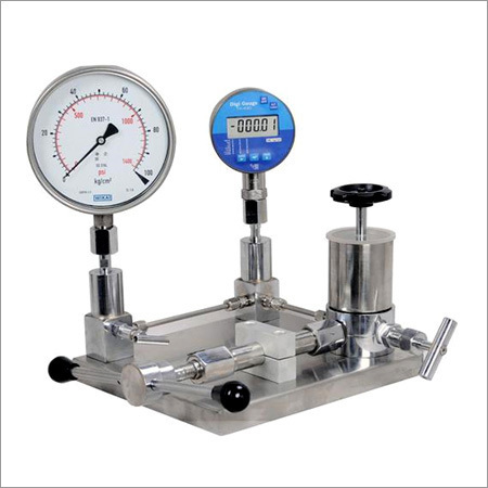 Industrial Pressure Gauge Comparator