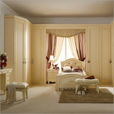 Interior Decorators/Decorative Items