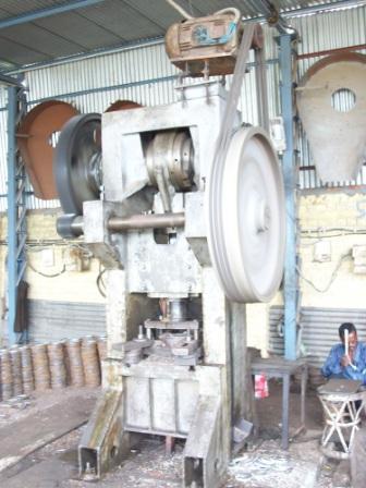 Flanges Machine 100 Ton