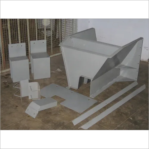 White Extrusion Type Kerb Mould